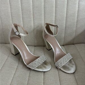 Kelly & Katie Hildie Heel